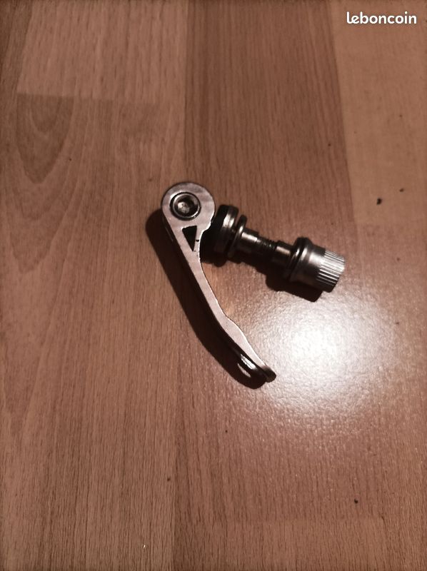 Accroche de celle de vélo (image 2)