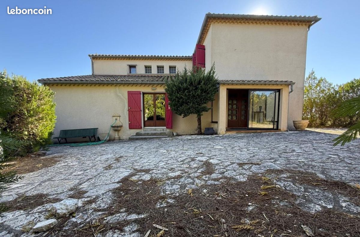 Maison 6 pièces 200 m² · à Argeliers · 200 m² · 298 000 €