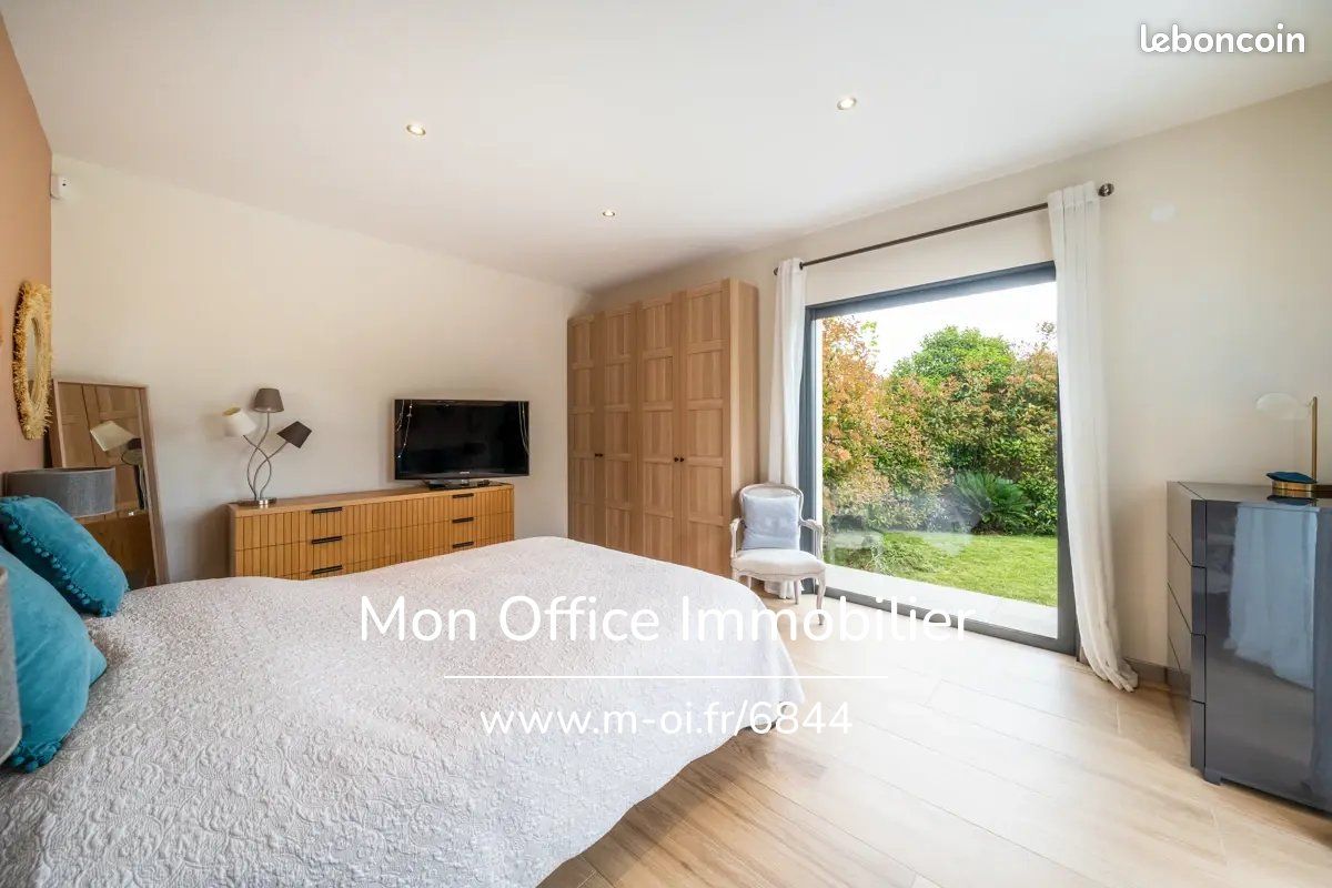 Maison 5 pièces 234 m² (image 10)