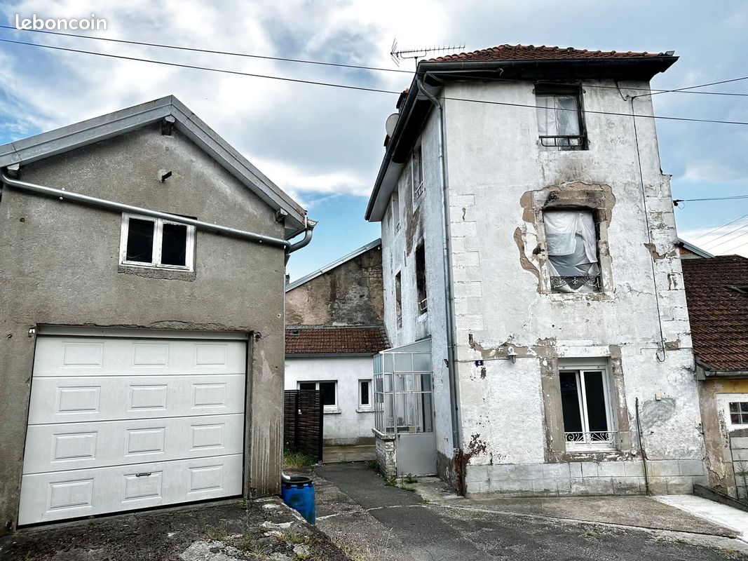 Maison 5 pièces 105 m² · à Luxeuil-les-Bains · 105 m² · 29 000 €