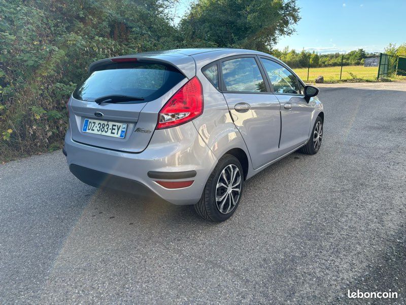 Ford fiesta 1.4 tdci 68CH Diesel (image 4)