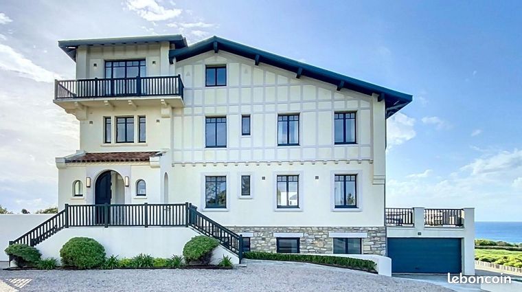 Propriété 10 pièces 550 m²