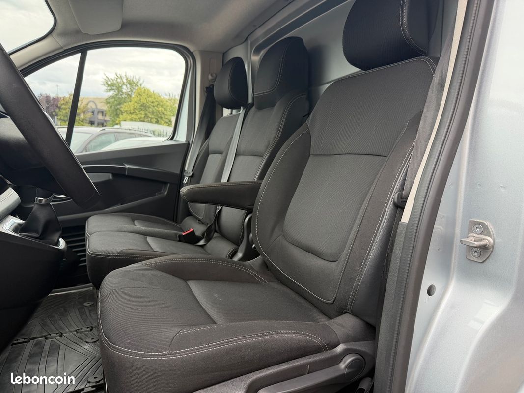 RENAULT Trafic Fourgon Phase 3 L1H1 2.8T 2.0 dCi EDC6 150 cv (image 5)
