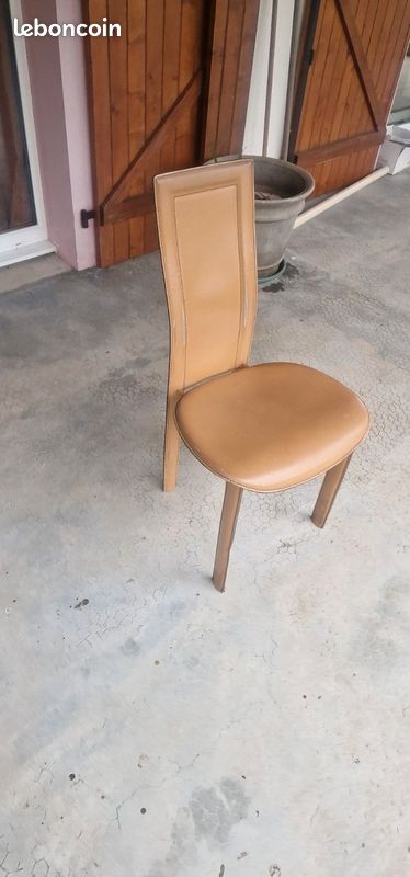 Chaises en cuir Salle à Manger (image 1)