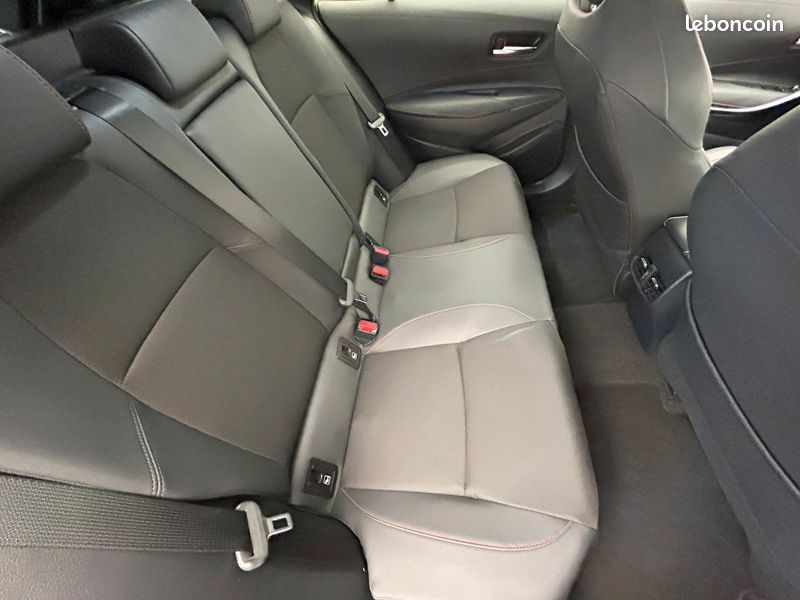 Toyota corolla touring sports Hybride 2.0L 178 GR Sport (image 22)