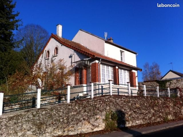 Maison 5 pièces 103 m² · à Neuvy · 103 m² · 730 €/mois