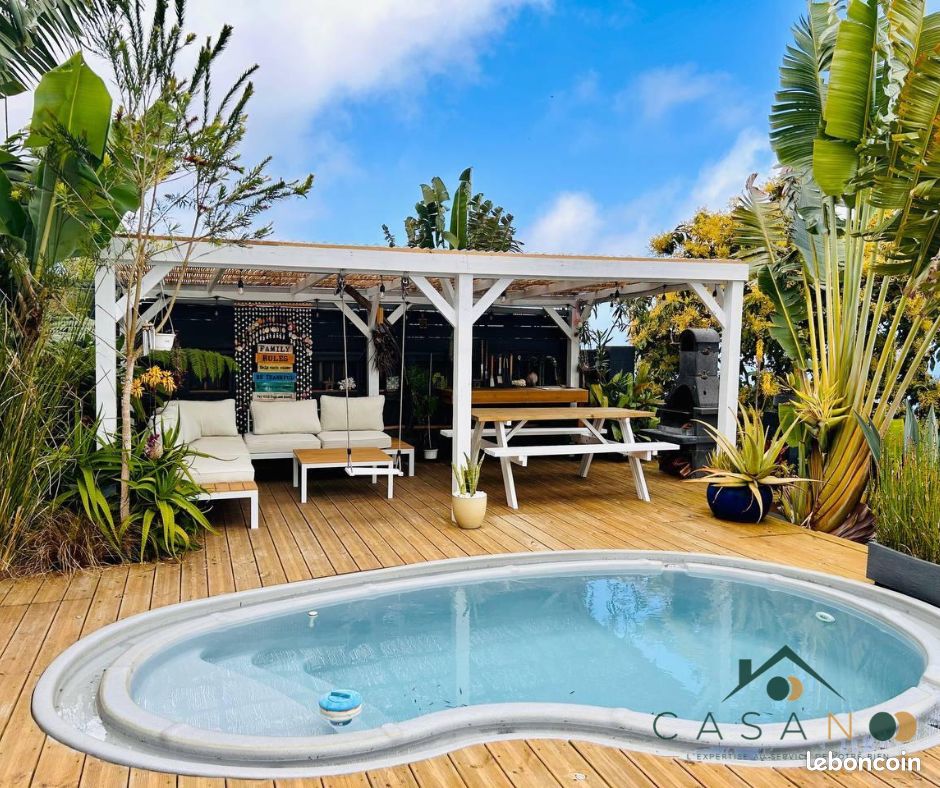 Maison 8 pièces 324 m² · à Saint-Leu · 324 m² · 680 000 €