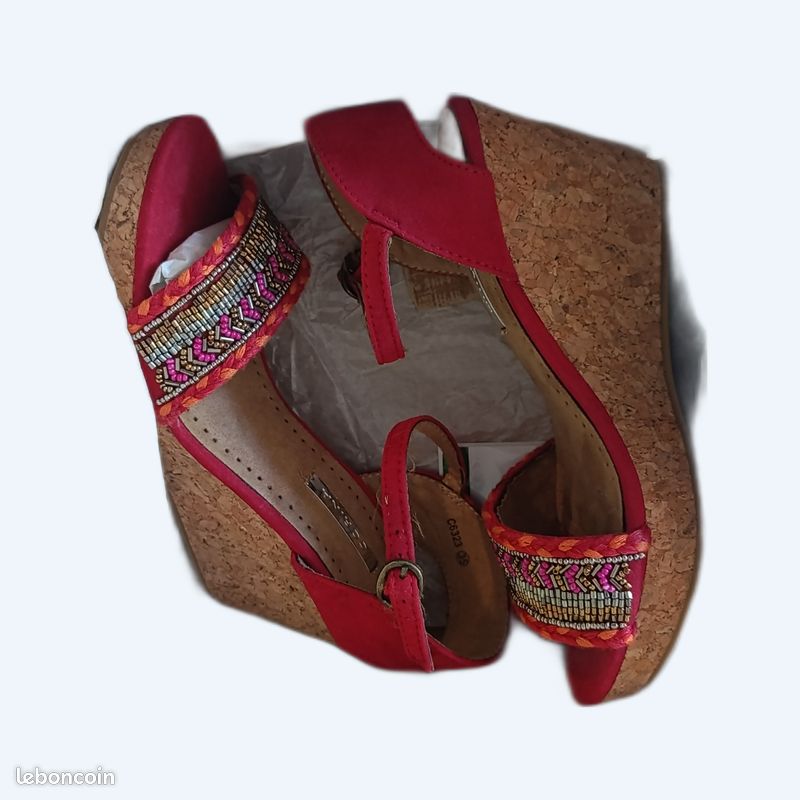 À vendre chaussures (image 1)