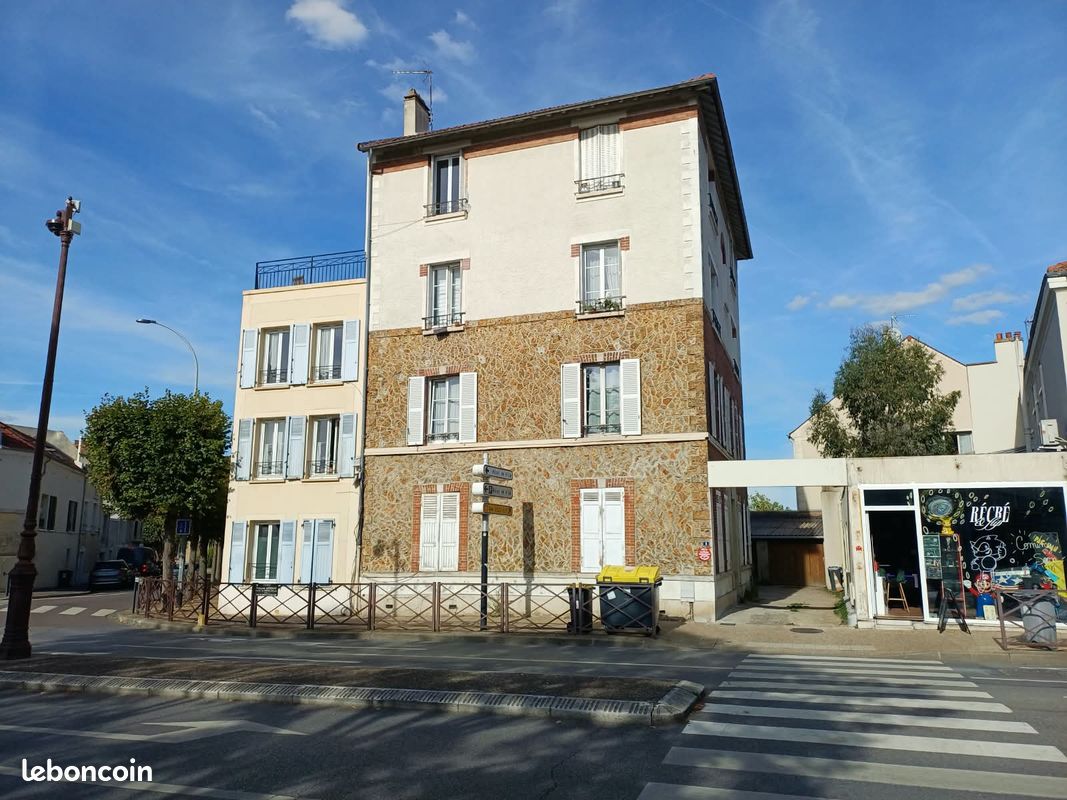 Appartement 1 pièce 24 m² · à Poissy · 24 m² · 650 €/mois