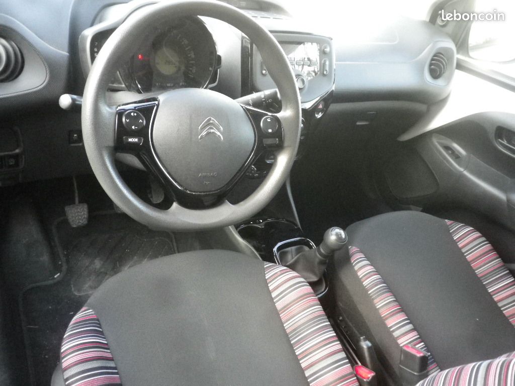 Citroën C1 VTi 72 S&S Feel ( moteur a chaîne ) (image 4)