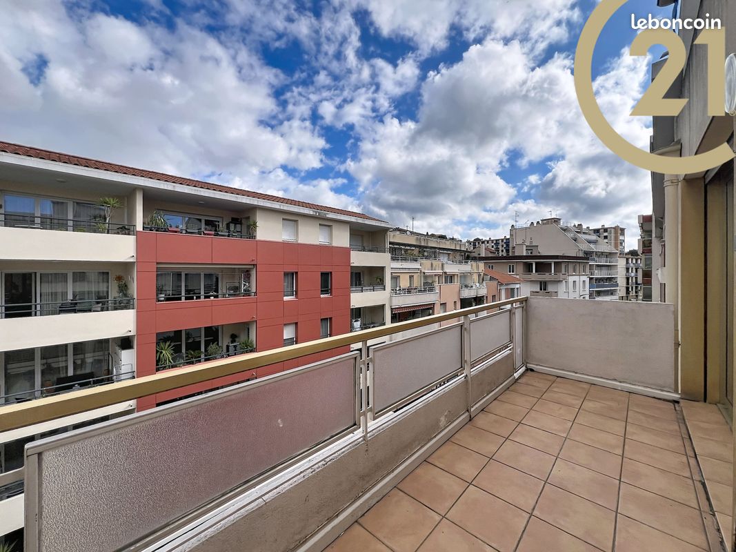 Appartement 2 pièces 44 m² · à Saint-Raphaël · 44 m² · 199 000 €