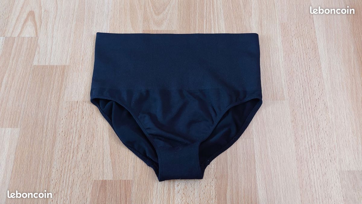 Culotte gainante en polyamide taille M/L Vêtements