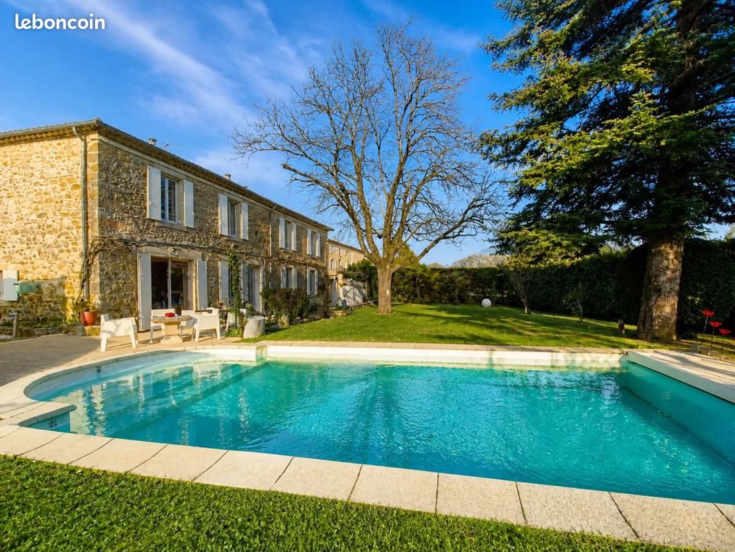 Maison 9 pièces 339 m² · à Saint-Bauzély · 339 m² · 749 000 €