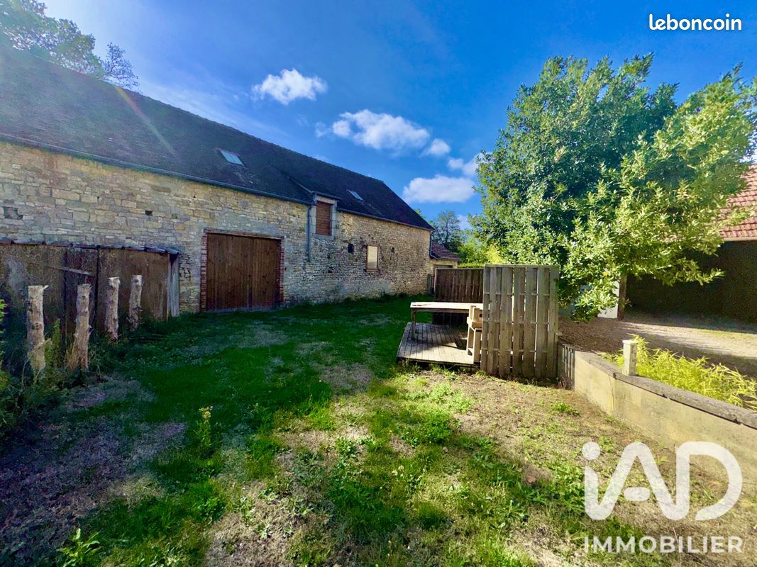 Maison 2 pièces 200 m² · à Valframbert · 200 m² · 30 000 €
