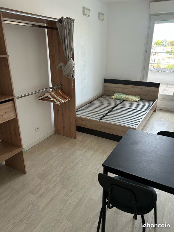 Appartement 1 pièce 25 m² · à Stains · 25 m² · 820 €/mois