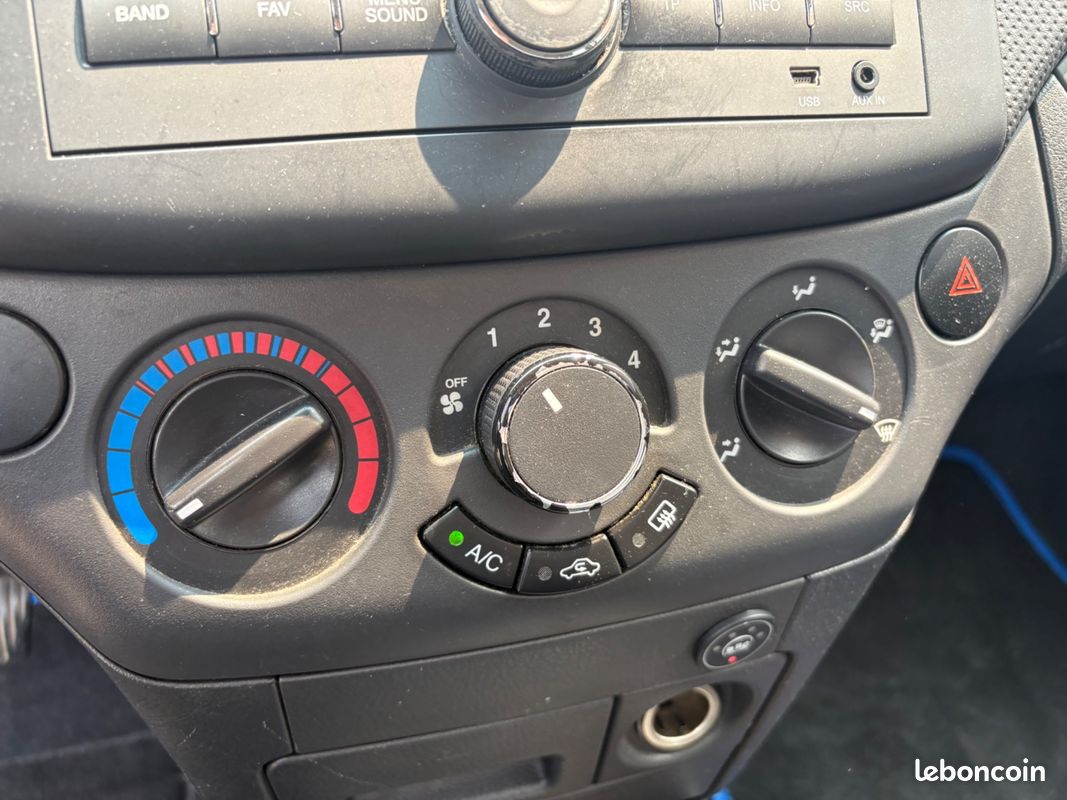 Chevrolet aveo 1.2 gpl 80ch - climatisation - vitres av elec (image 17)