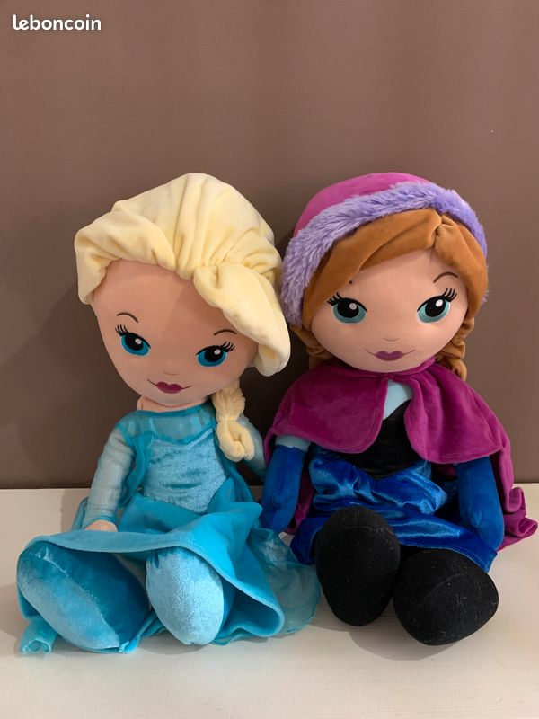 Poupée peluche reine des neiges (image 1)