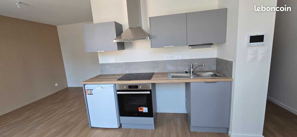 Appartement 1 pièce 27 m² · à Ambert · 27 m² · 222 €