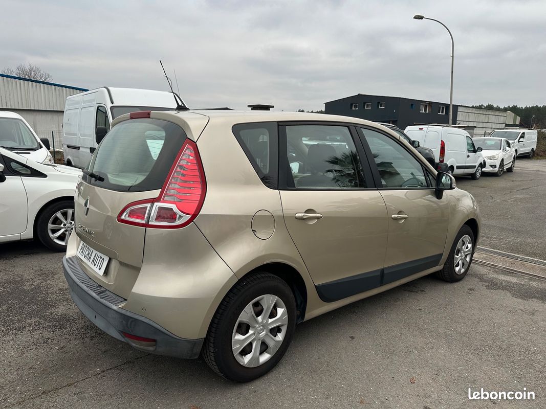 Renault scenic iii 3 1.5l dci 105ch expression (image 4)