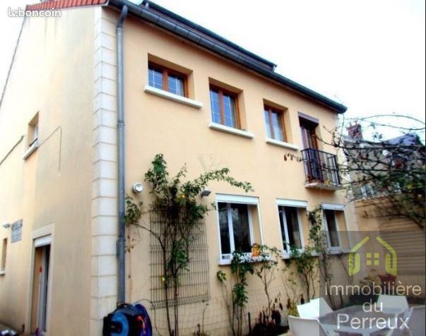 Maison 8 pièces 238 m² · à Neuilly-Plaisance · 238 m² · 560 000 €