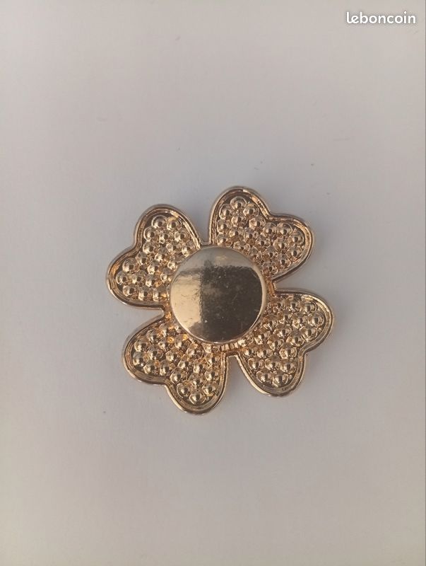 Broche Ancienne En Bakélite Noire - Forme Trèfle à 4 Feuilles Porte-bonheur - Diam. 4 Cm