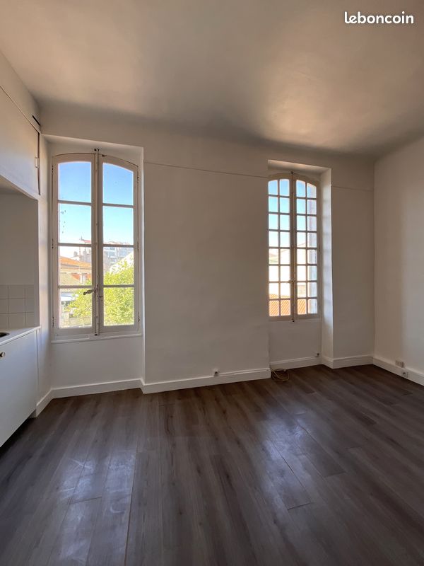 Appartement 1 pièce 27 m² · à Marseille · 27 m² · 690 €