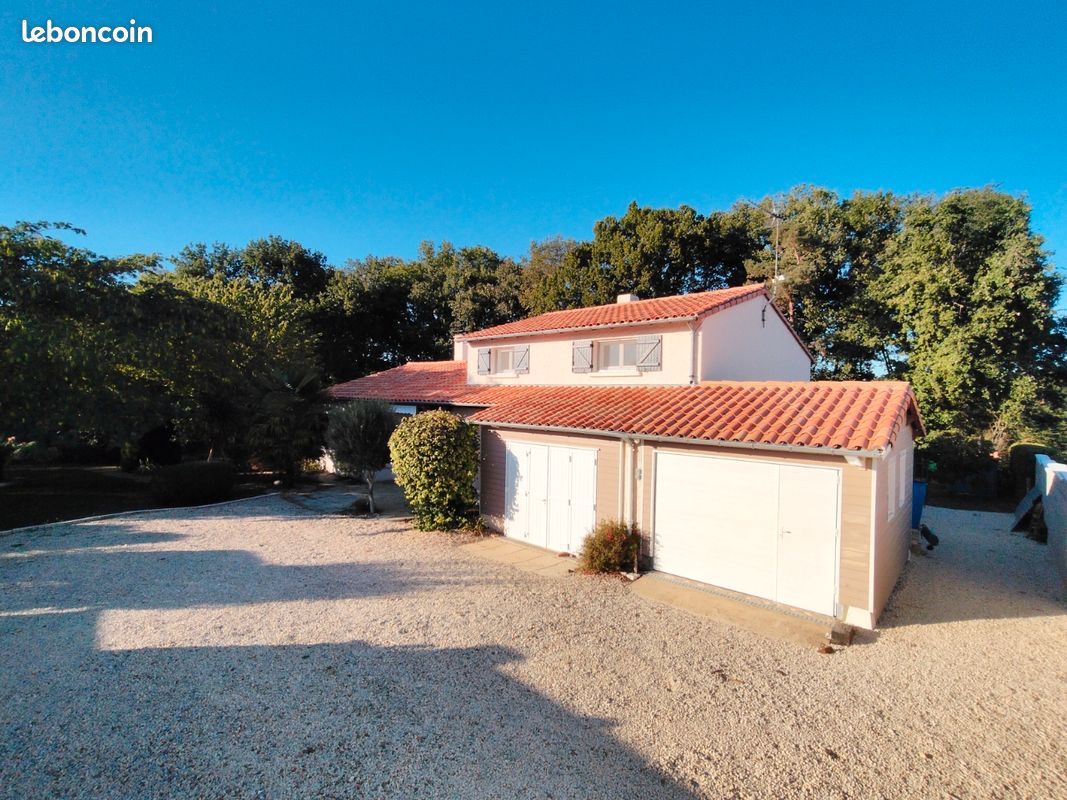 Maison 7 pièces 173 m² · à Nouaillé-Maupertuis · 173 m² · 348 000 €