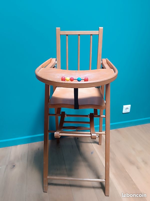 Chaise haute pliante en bois vintage (image 1)