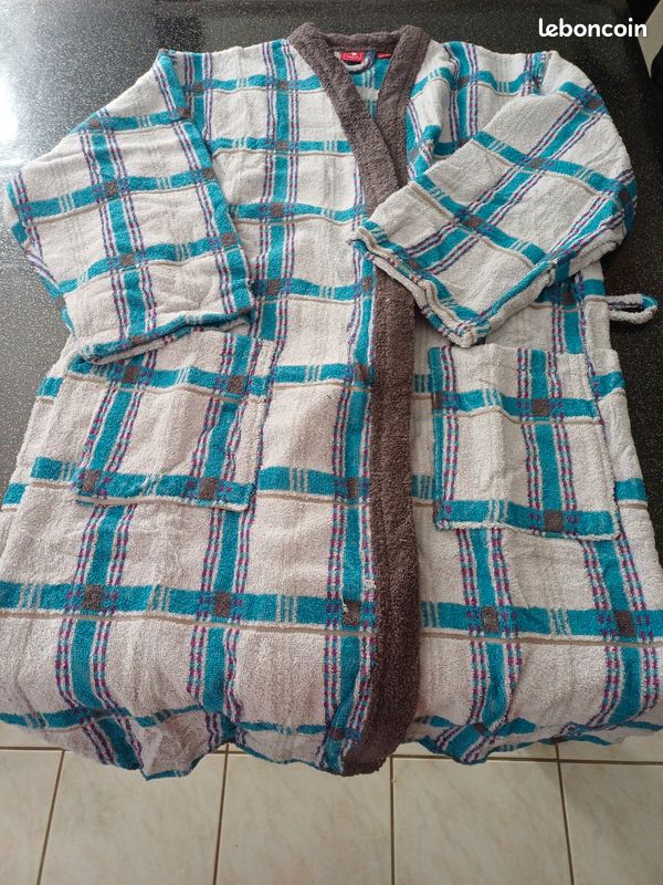 Peignoir homme Françoise Saget neuf 46/48 Vêtements