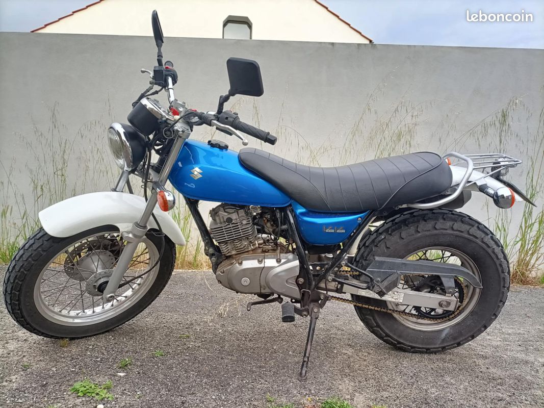 Motocicleta Moto 125 Van Van SUZUKI RV 125 VAN VAN – Maquina