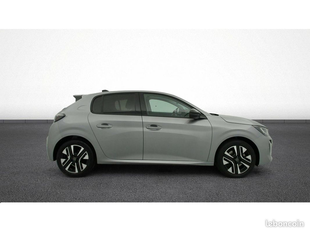 PEUGEOT 208 Hybrid 100 e-DCS6 Allure (image 10)
