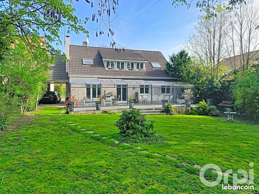 Maison 8 pièces 160 m² · à Longjumeau · 160 m² · 474 000 €
