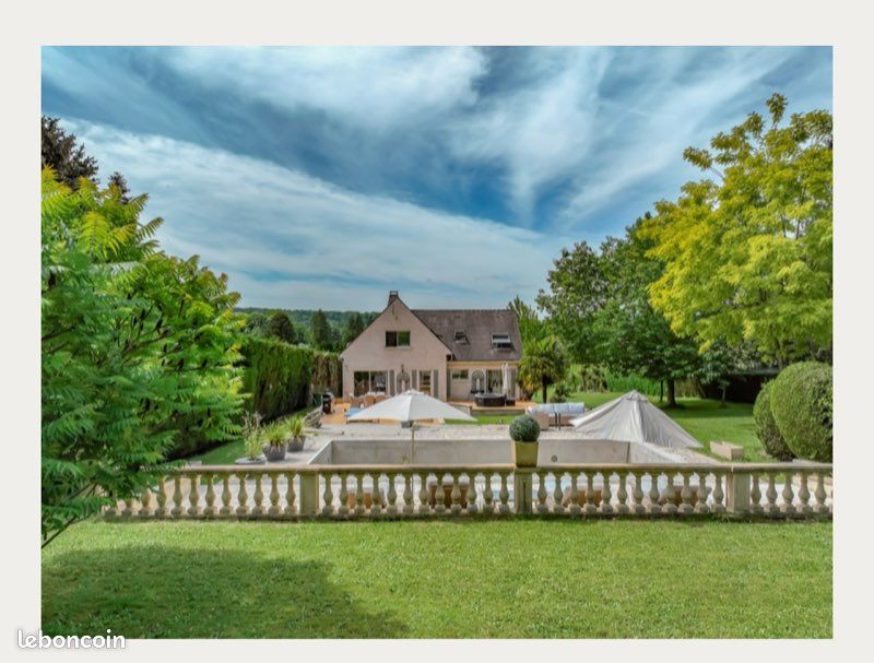 Maison 7 pièces 165 m² · à Saint-Rémy-l'Honoré · 165 m² · 689 000 €