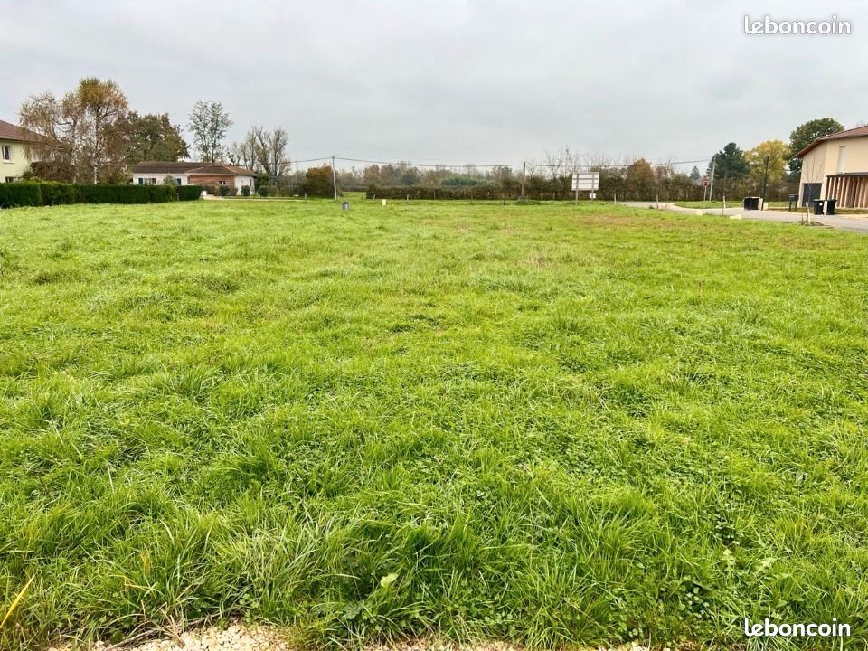 Terrain 1100 m² · à Rogerville · 122 000 €
