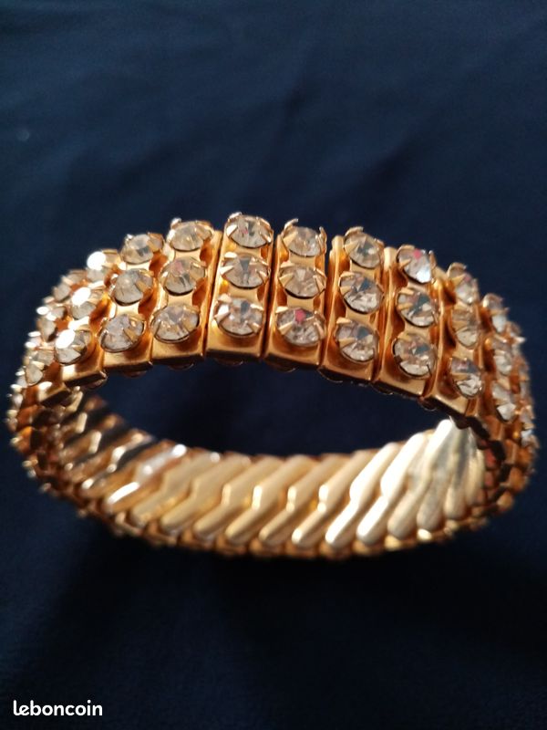 Bracelet doré et strass (image 1)