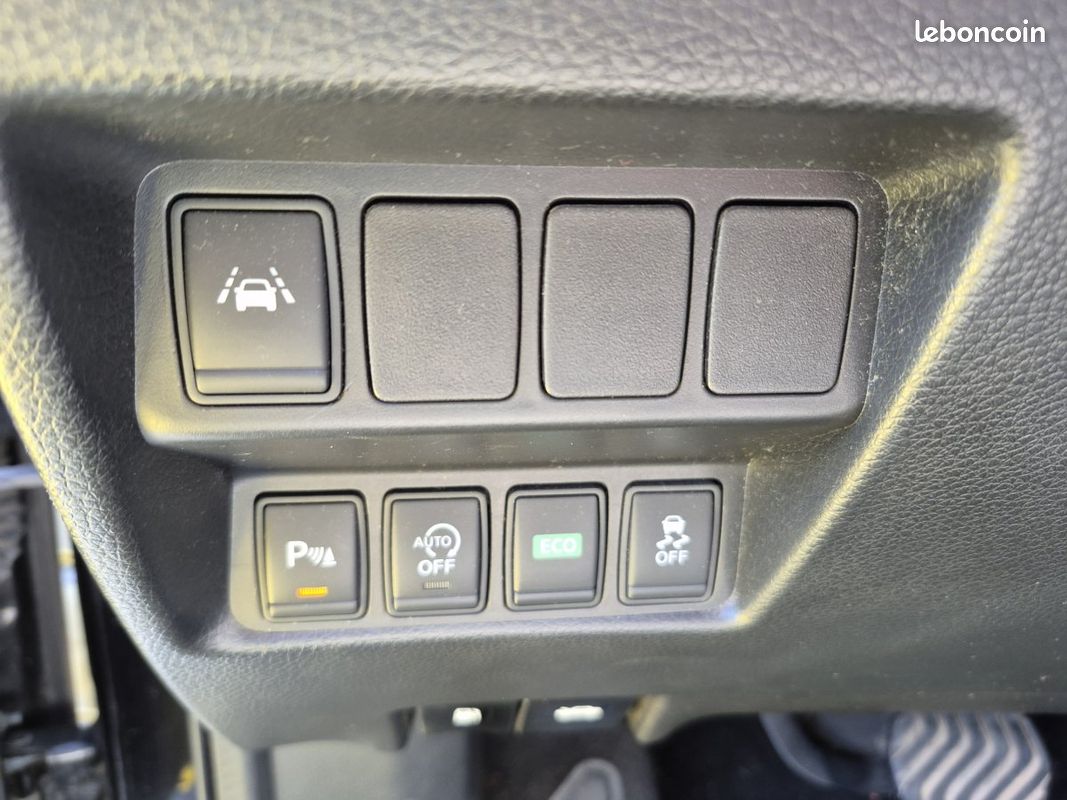 Nissan QASHQAI 1.6 DCI 130 STOP/START TEKNA XTRONIC A (image 15)
