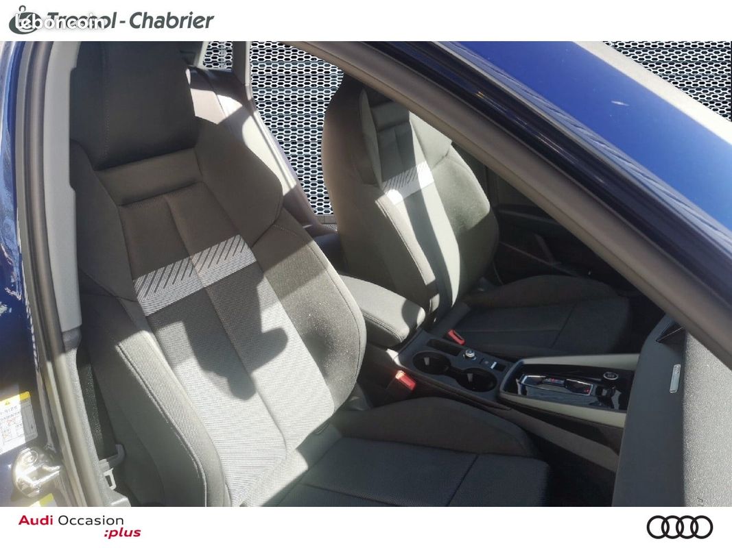 AUDI A3 Sportback TFSI e Hybride rechargeable 204 S tronic 6 S line (image 14)