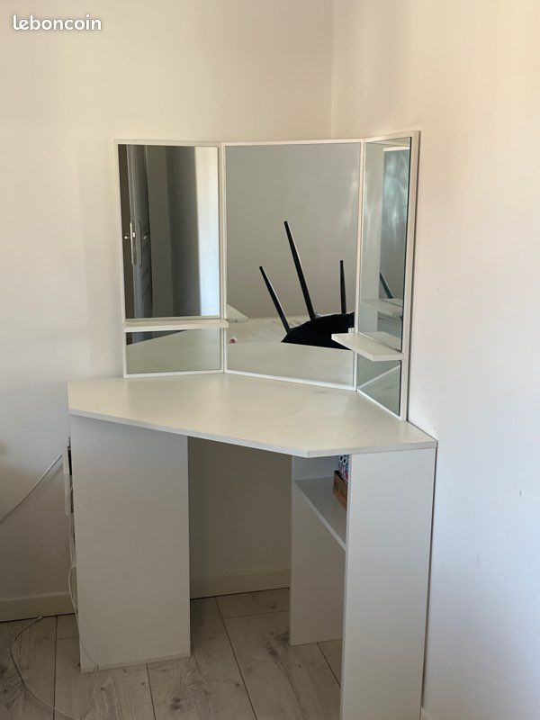 Coiffeuse avec miroir (image 1)