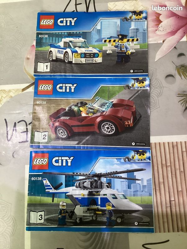 Lego City Police 60138 (image 2)