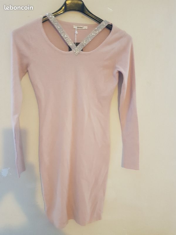 Robe (image 1)