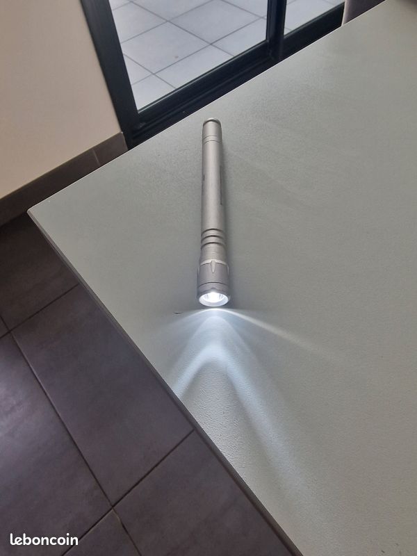 Lampe stylo FACOM aluminium (image 1)