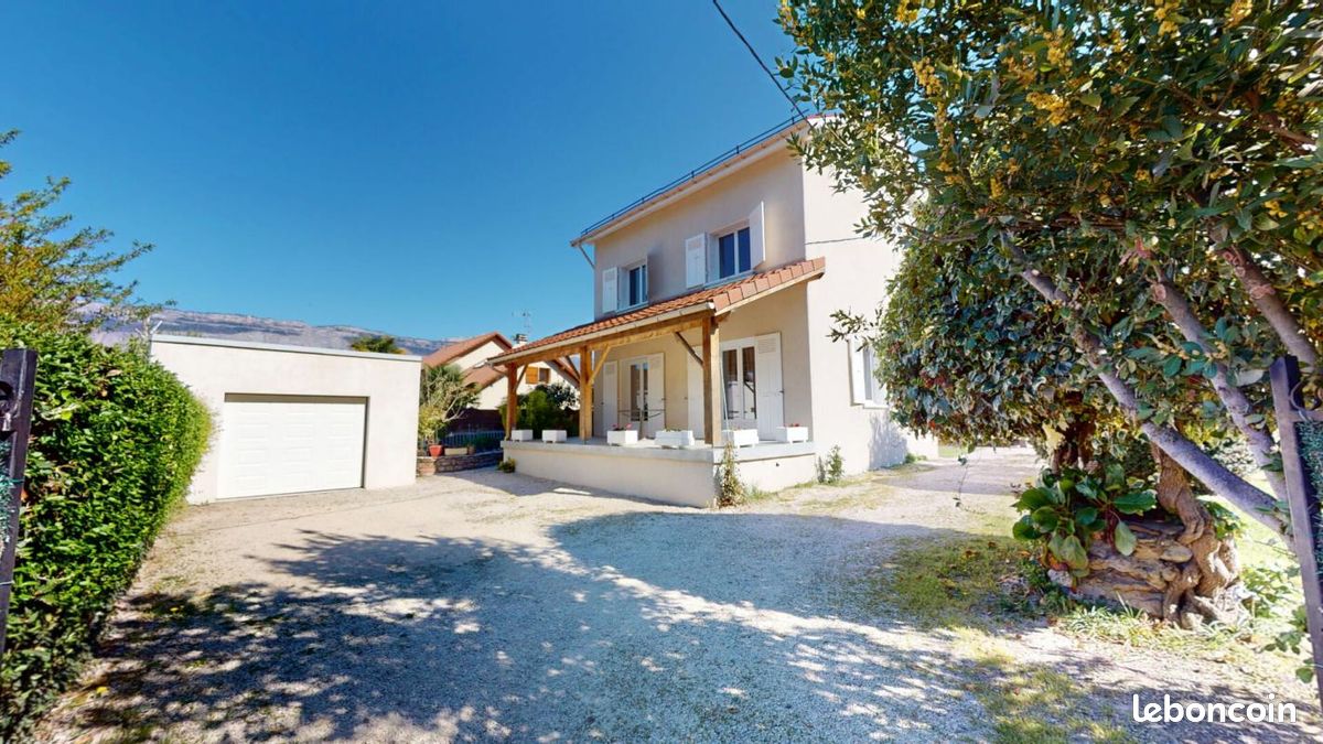 Maison 6 pièces 128 m² · à Domène · 128 m² · 500 000 €