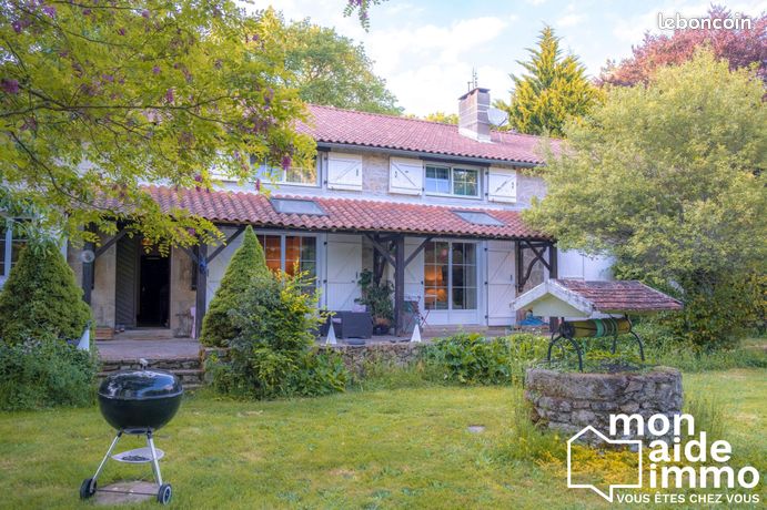 Propriété 15 pièces 340 m²