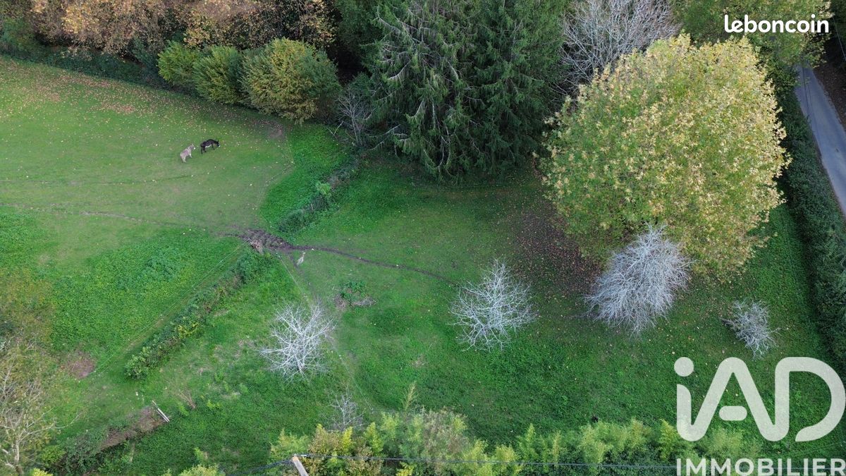 Terrain 1208 m² · à Saint-Pierre-d'Irube · 1 208 m² · 245 000 €