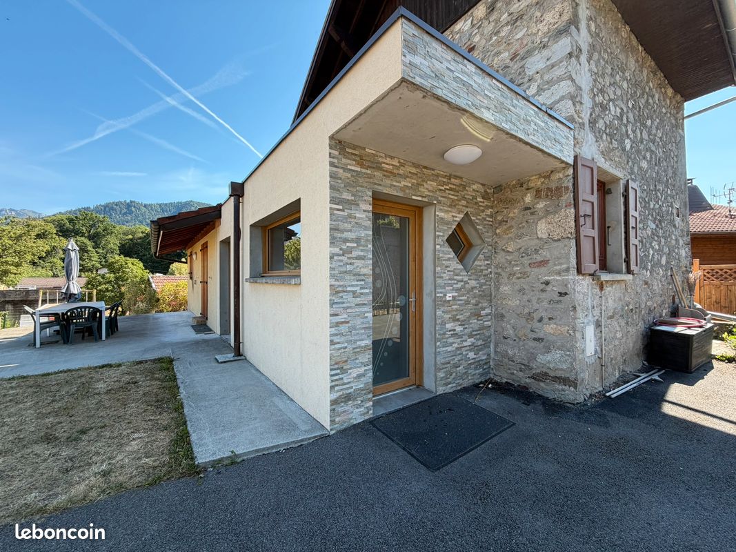 Maison 4 pièces 96 m² · à Féternes · 96,3 m² · 399 000 €