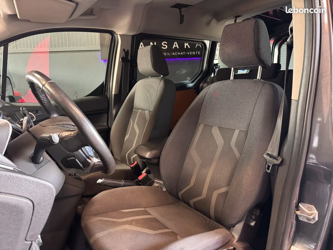 FORD TRANSIT CONNECT CABINE APPROFONDIE 1.5 ECOBLUE 120 S&S BVA8 Trend CAMÉRA DE RECUL / ANDROID AUTO / ATTELAGE / ENTRETIEN COMPLET (image 18)