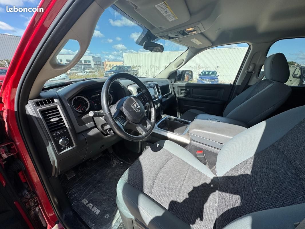 Dodge Ram 1500 Classic 5.7 hemi 4X4 TVA recuperable (image 5)