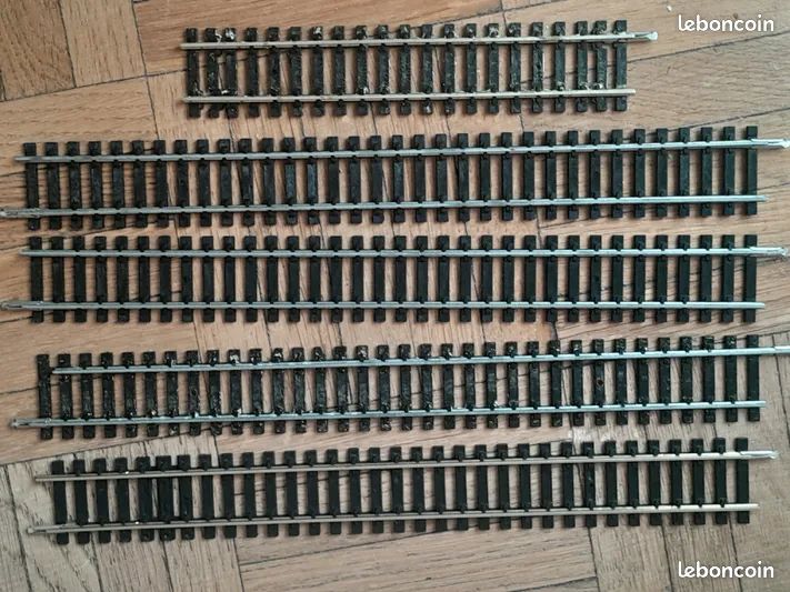 Gros Lot De Rails Jouef, Lima, Roco Pour Train électrique HO – 6,7 Kg De Voie Ferrée D'occasion