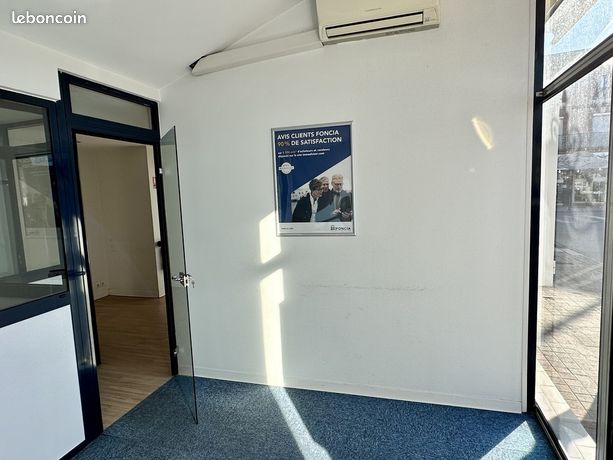 https://img.leboncoin.fr/api/v1/lbcpb1/images/57/82/14/57821447766efc6abab3f1c5397d10f5023f1565.jpg?rule=ad-image