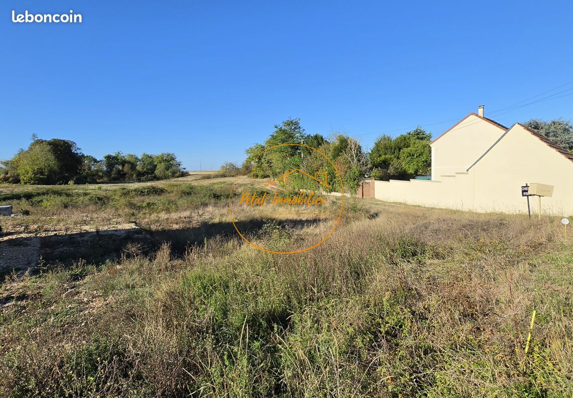 Terrain 764 m² · à Beaugency · 764 m² · 63 000 €